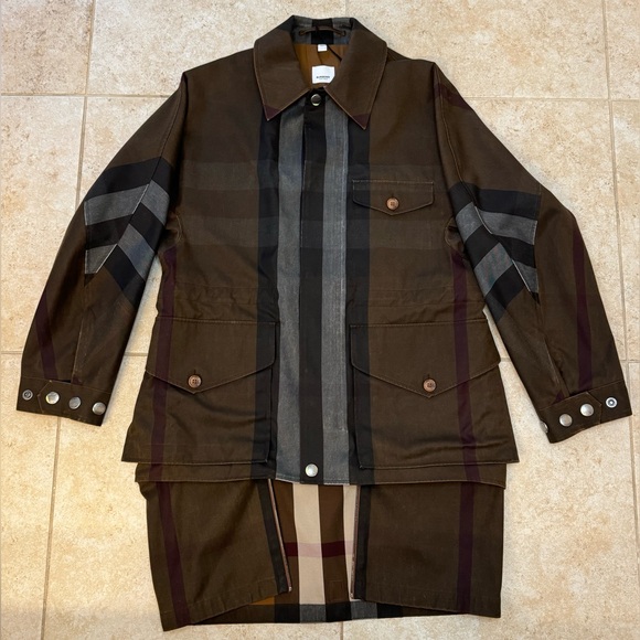 Burberry Field Check Jacket - Mens EU 44 - Picture 4 of 15